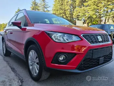Usado Seat Arona Style 90 CV (66 kW) 2021 Rojo SUV