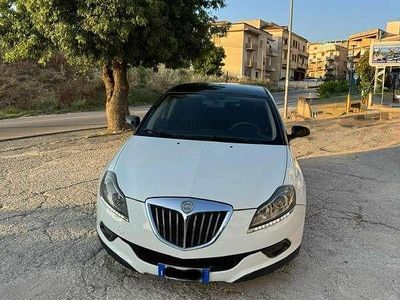 Usata Lancia Delta 165 CV (121 kW) 2009 Utilitaria