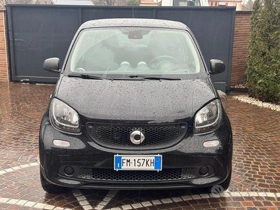 Nero Usata 2017 Smart ForFour Passion Utilitaria | 10.000 € (Buon prezzo)