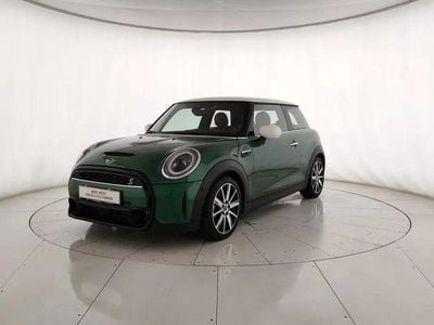 Gebraucht Mini Cooper S Classic 178 PS (130 kW) 2024 Grün Kleinwagen