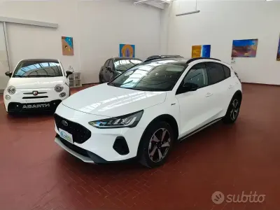 Usata Ford Focus 125 CV (91 kW) 2023 Bianco Berlina