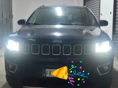 Usata Jeep Compass 120 CV (88 kW) 2019 Bluazzurro SUV