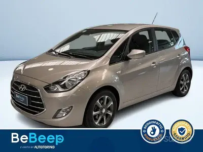 Usata Hyundai ix20 124 CV (91 kW) 2019 Beige Utilitaria