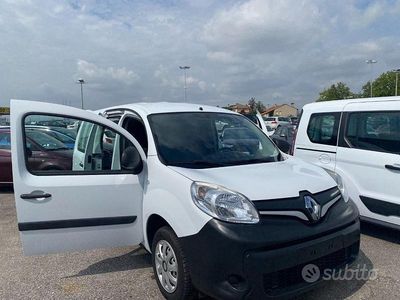 Usata Renault Kangoo 90 CV (66 kW) 2019 Bianco Monovolume