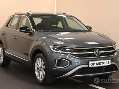 Usata VW T-Roc Style 116 CV (85 kW) 2025 Grigio SUV