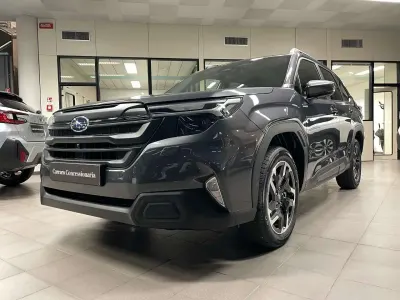 Nuova Subaru Forester Style 136 CV (100 kW) 2026 Magnetite gray SUV