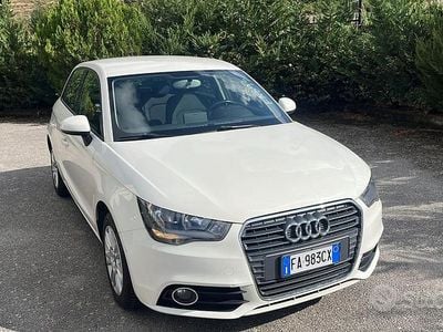 Usata Audi A1 Attraction 90 CV (66 kW) 2014 Bianco Utilitaria