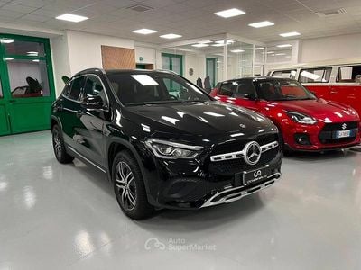 Usata Mercedes GLA200 163 CV (119 kW) 2022 Nero SUV