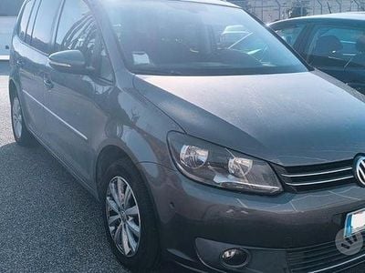 Usata VW Touran 150 CV (110 kW) 2011 Grigio Monovolume