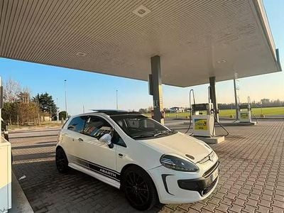 Usata Fiat Grande Punto S 95 CV (69 kW) 2009 Bianco Utilitaria