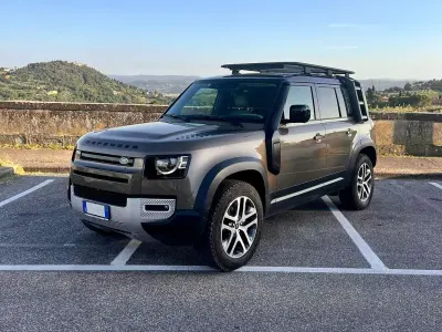Usata Land Rover Defender HSE 241 CV (177 kW) 2020 Verde SUV