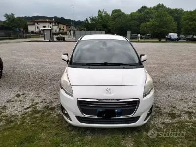 Usata Peugeot 5008 2014 Bianco Monovolume
