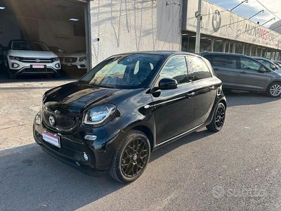 Usata Smart ForFour 70 CV (51 kW) 2018 Nero Utilitaria