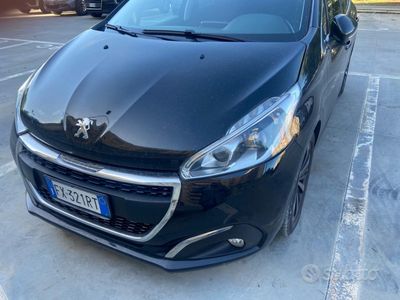 usata Peugeot 208 1.5 Hdi Allure