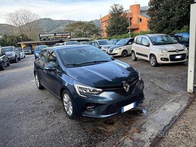 Usata Renault Clio V Intens 100 CV (73 kW) 2021 Blu Berlina