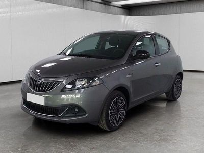 Usata Lancia Ypsilon Gold 69 CV (50 kW) 2022 Grigio Utilitaria