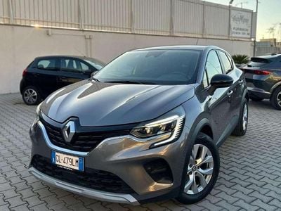 Usata Renault Captur Equilibre 91 CV (66 kW) 2022 Grigio(met.) SUV