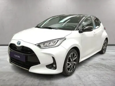 Usata Toyota Yaris Hybrid Style 92 CV (67 kW) 2022 Bianco Berlina