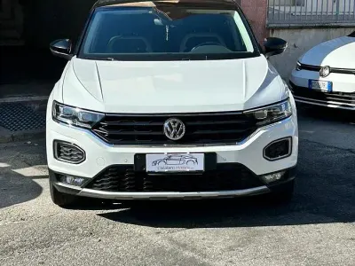 Usata VW T-Roc Style 116 CV (85 kW) 2019 Bianco SUV