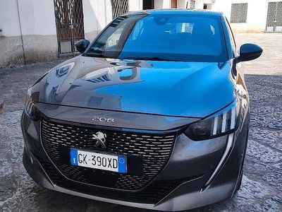Usata Peugeot 208 GT 131 CV (96 kW) 2022 Grigio Utilitaria