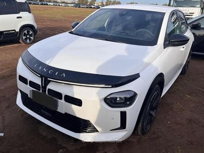 Usata Lancia Ypsilon 101 CV (74 kW) 2025 Bianco Utilitaria