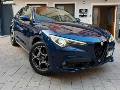 Usata Alfa Romeo Stelvio Executive 190 CV (139 kW) 2021 Blu SUV
