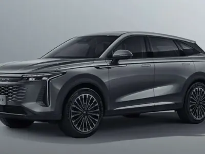 Nuova Omoda 9 537 CV (394 kW) 2026 Grigio SUV