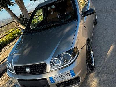 Usata Fiat Punto 69 CV (50 kW) 2003 Grigio Berlina