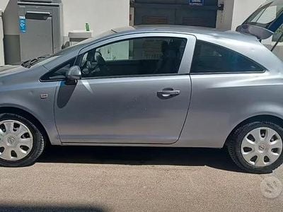 Usata Opel Corsa 69 CV (50 kW) 2008 Grigio Utilitaria