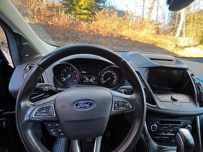 Usata Ford Kuga 150 CV (110 kW) 2017 Nero SUV