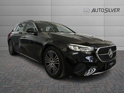 Usata Mercedes E200 Advanced 163 CV (119 kW) 2025 Nero / pastello Berlina