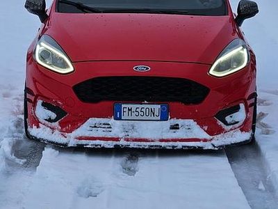 Usata Ford Fiesta ST-Line 86 CV (63 kW) 2018 Rosso Utilitaria