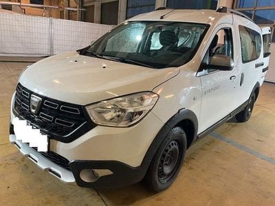Usata Dacia Dokker Stepway 101 CV (74 kW) 2019 Bianco Monovolume