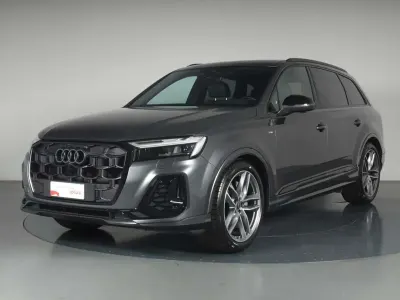 Usata Audi Q7 S-Line 286 CV (210 kW) 2025 Grigio daytona perlato SUV