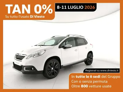 Usata Peugeot 2008 Allure 120 CV (88 kW) 2015 Bianco SUV