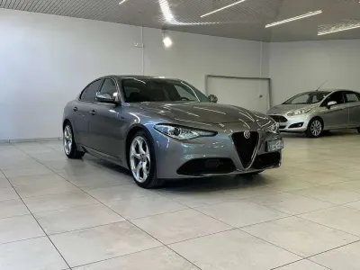 Usata Alfa Romeo Giulia Sprint 160 CV (117 kW) 2021 Grigio Berlina