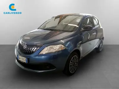 Usado Lancia Ypsilon S 69 HP (50 kW) 2024 Azul Citadino