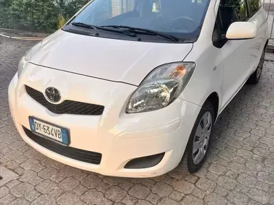 Usata Toyota Yaris 69 CV (50 kW) 2009 Utilitaria