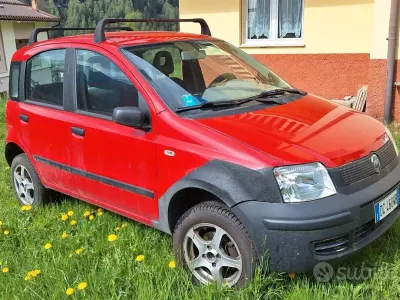 Usata Fiat Panda 4x4 60 CV (44 kW) 2006 Rosso Utilitaria
