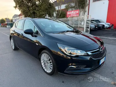 Occasion Opel Astra Innovation 110 ch (80 kW) 2016 Noir Berline