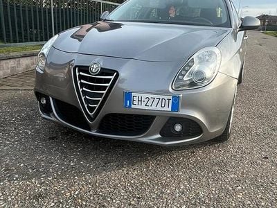 Usata Alfa Romeo Giulietta 105 CV (77 kW) 2011 Grigio Utilitaria
