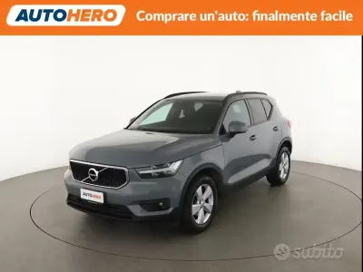 Usata Volvo XC40 Momentum 163 CV (119 kW) 2020 Grigio SUV