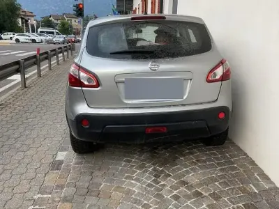 Usata Nissan Qashqai 150 CV (110 kW) 2013 Grigio SUV
