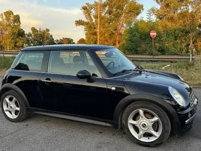Usata Mini One D 88 CV (64 kW) 2005 Nero Utilitaria