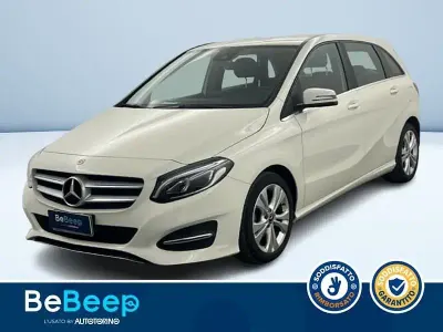 Usata Mercedes B180 109 CV (80 kW) 2017 Bianco pastello Utilitaria