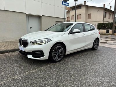 Usata BMW 116 Sport Line 116 CV (85 kW) 2020 Bianco Utilitaria
