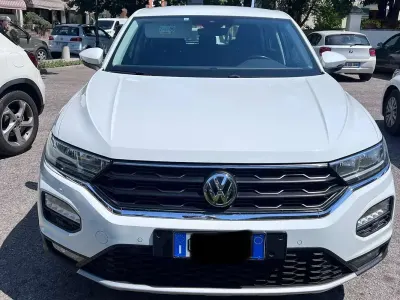 Usata VW T-Roc Business 116 CV (85 kW) 2020 Bianco SUV