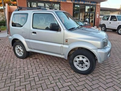 Argento Usata 2005 Suzuki Jimny SUV | 8900 € (Buon prezzo)