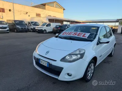 Second-hand Renault Clio IV 75 CP (55 kW) 2013 Alb Berlinǎ