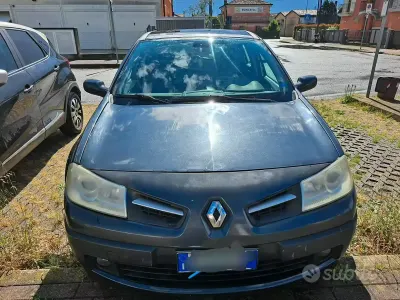 Usata Renault Mégane 105 CV (77 kW) 2008 Bluazzurro Berlina